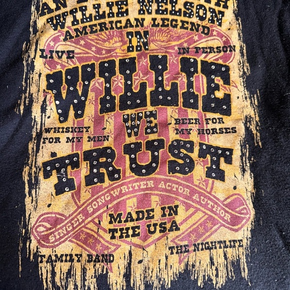 Alore 3X Willie Nelson concert tee . “In Willie We Trust “. Thick quality tshirt - Picture 7 of 11